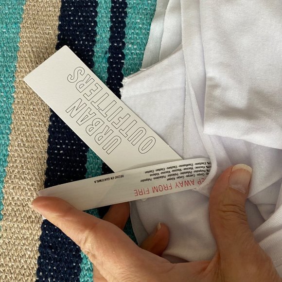 Last Price Urban Outfitters Out From Under Addison T Shirt Cropped WHITE XS - Picture 8 of 16